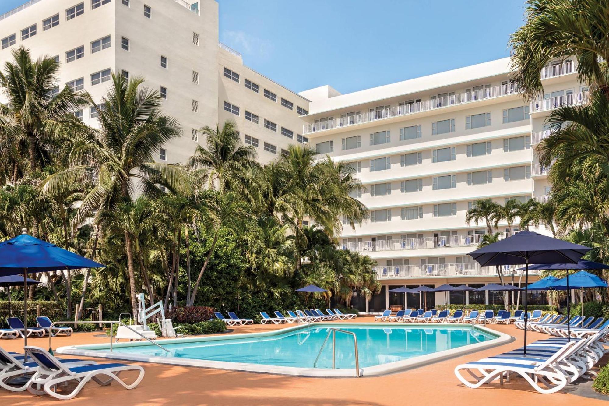 Radisson Resort Miami Beach — Photos 2