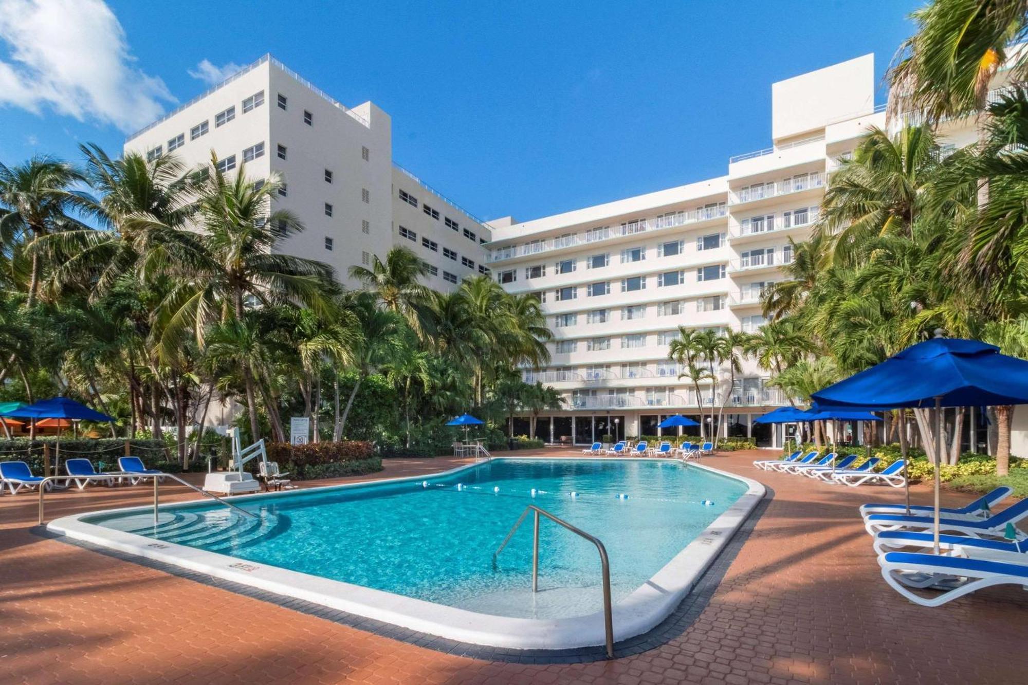 Radisson Resort Miami Beach, Miami Beach